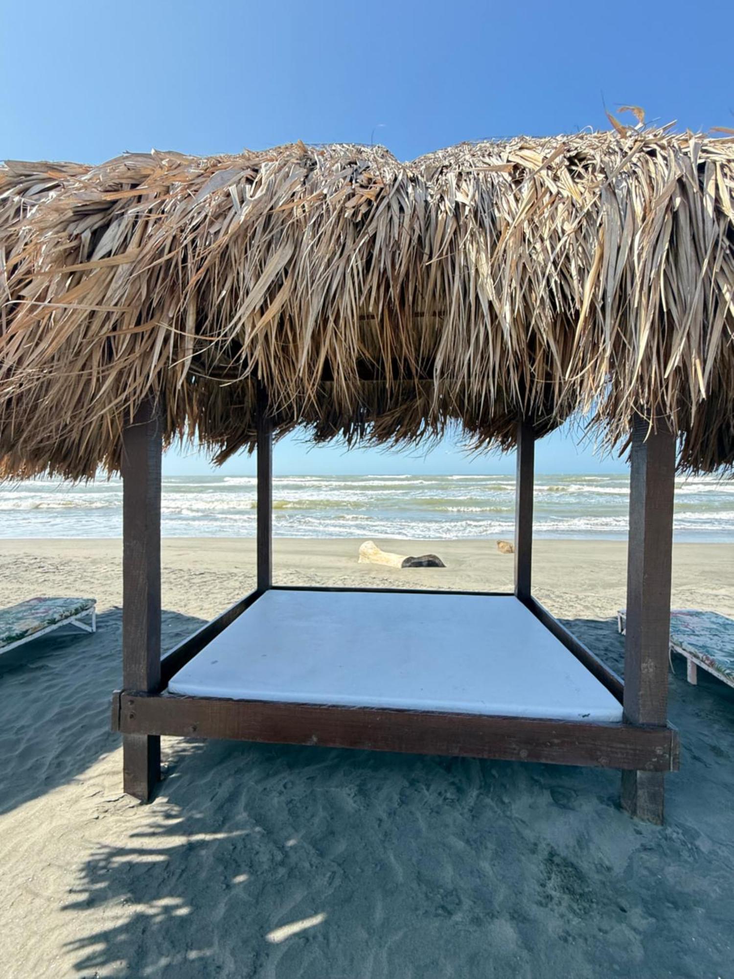 Playa Palmeras Beach Resort Cartagena Bagian luar foto